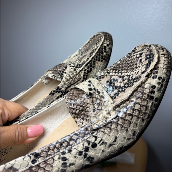 Nine West “Frankieff Python Print” Loafers, Size 8, Great condition. - Picture 5 of 5